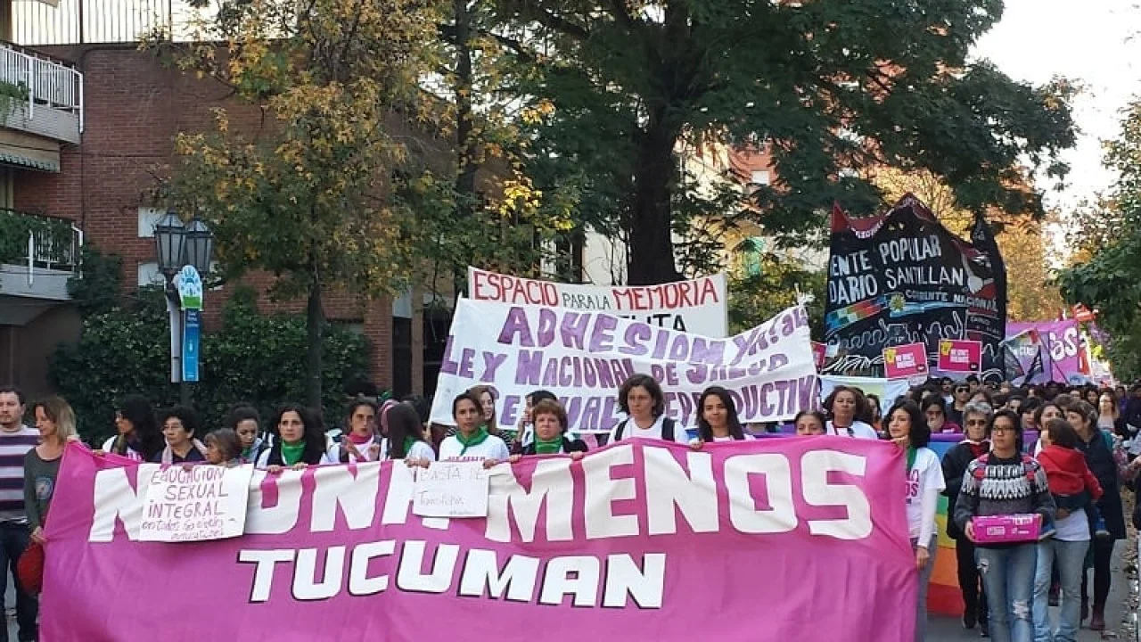tucuman-niunamenos1_large